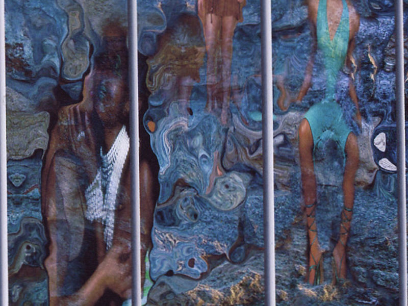 Romero Katya / Pose and attire